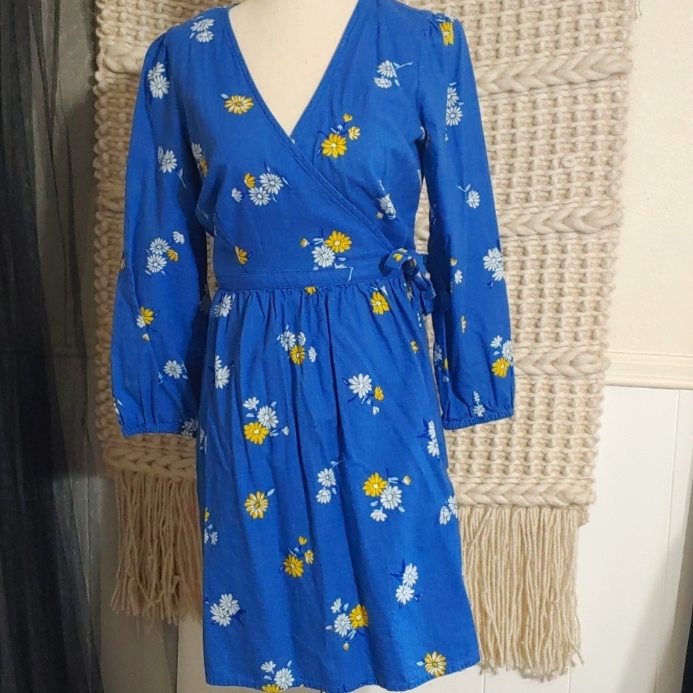 Old Navy Blue Yellow White Floral Long Sleeve V-Neck Pleated Wrap Dress …